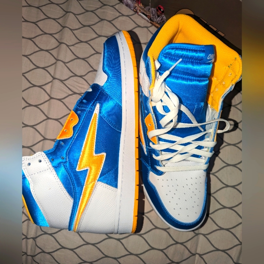 Air Omi Sneakers